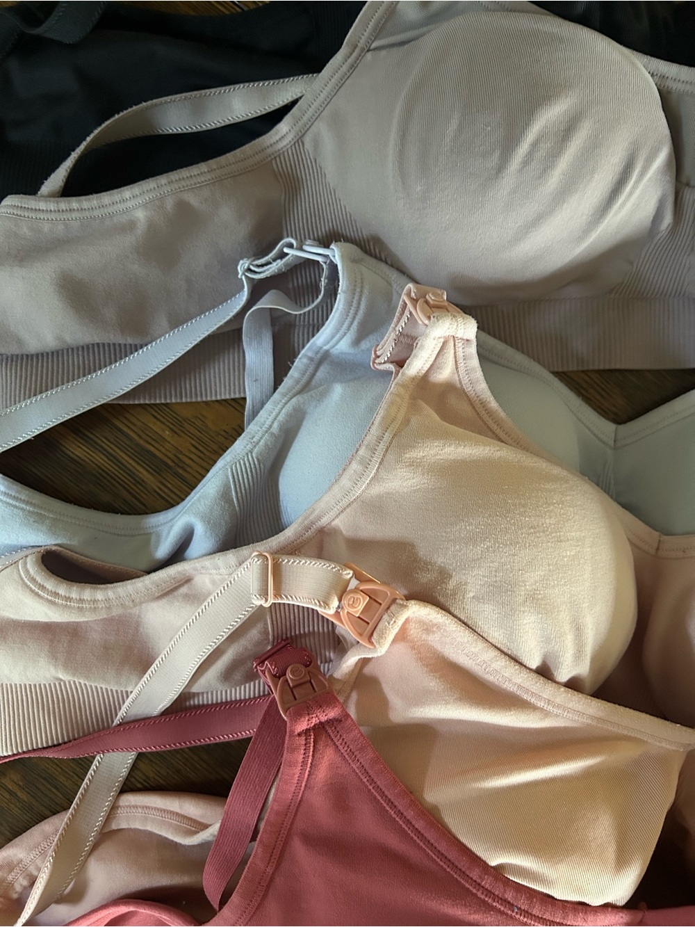 Lot of 6 Bravado Body Silk Seamless Nursing Bras in size medium - Picture 3 of 9